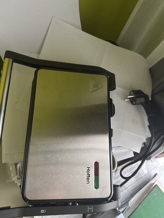 Grill elektryczny (3 lata gwar, paragon) 1000 w