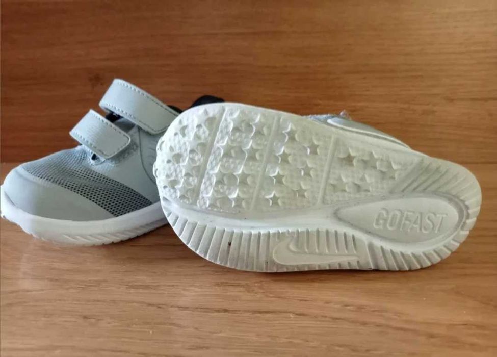Jak nowe 19 Nike lekkie adidasy buty sportowe dla chłopca