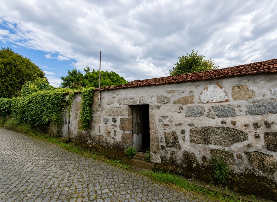 Moradia T2, Carreira e Bente, Vila Nova de Famalicão