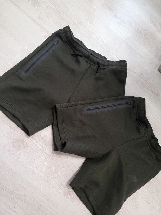 Шорти дітячі NIKE Sportswear Tech Fleece нові original