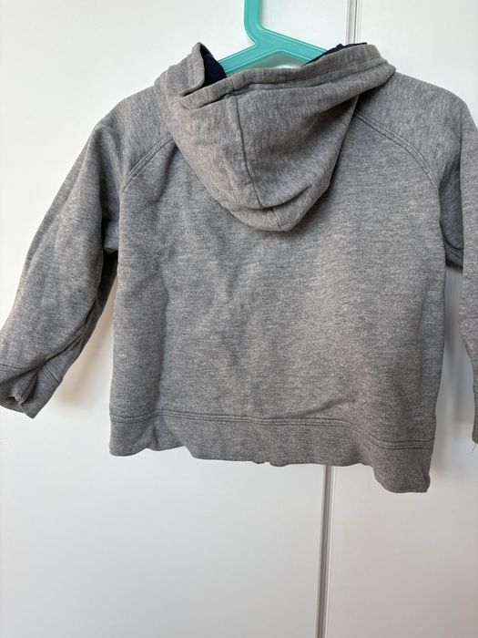 Szara bluza z Myszką Mickey i z kapturem (Disney, r. 110)