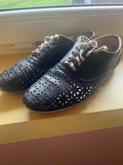 Buty lordsy Gino Rossi r.39