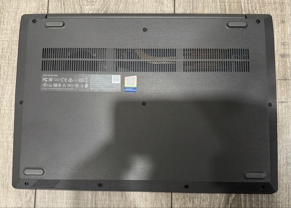 Сучасний ноутбук Lenovo. i3 1005G1, 8Gb DDR4, NVMe 256Gb, батарея.