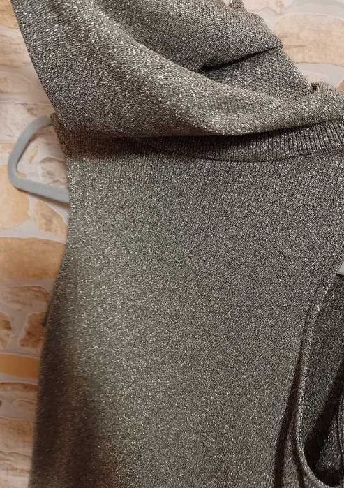 (38/M) Massimo Dutti/ Złoty golf ołówkowy pod marynarkę, bluzka