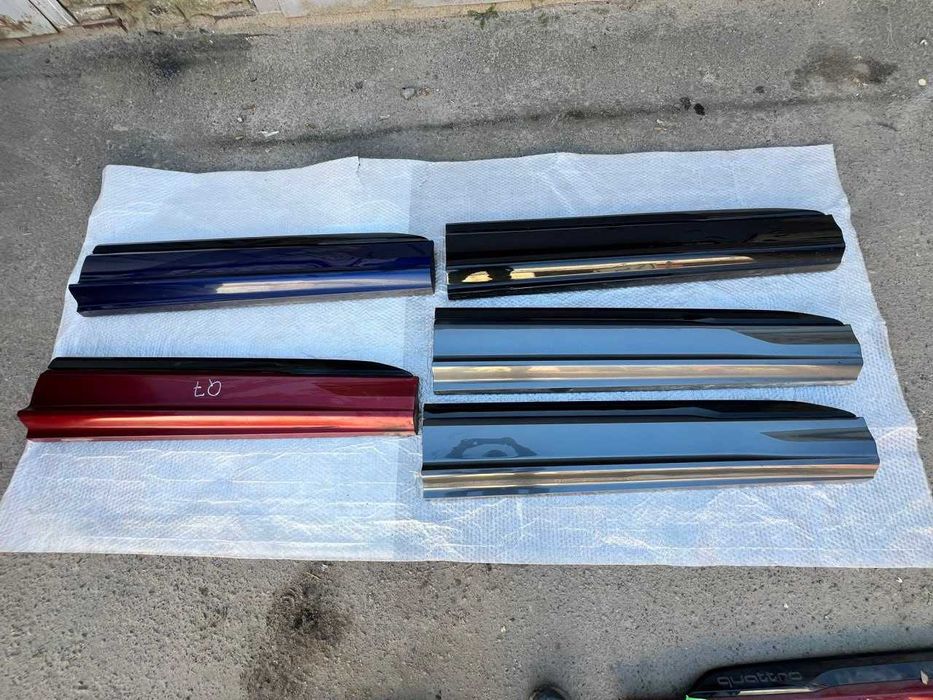 Audi q7 4m 2021-2025 накладка двері  передня права