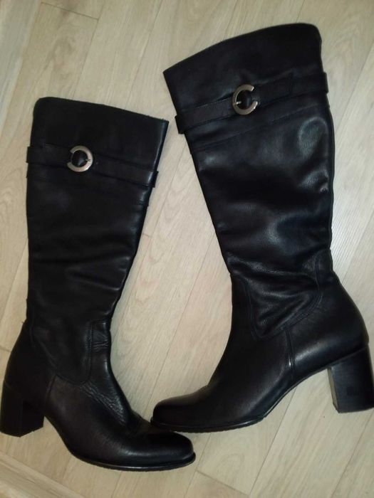 Шкіряні осінні жіночі чоботи