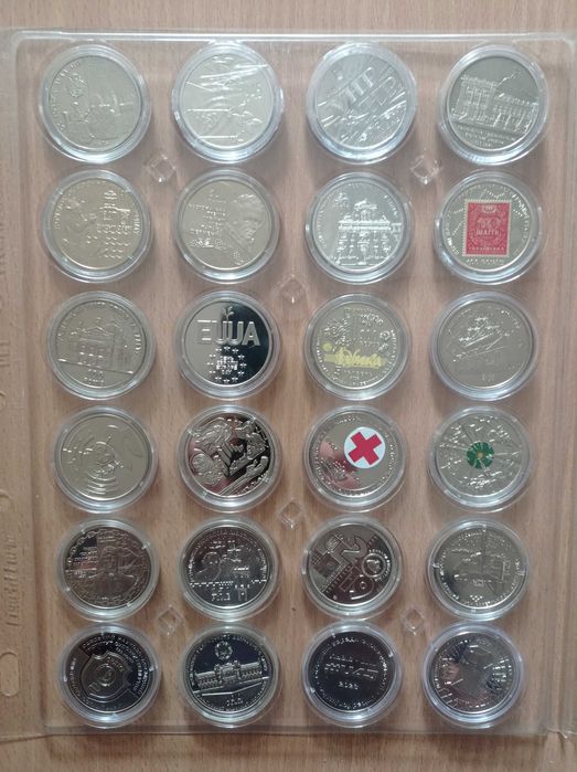 Фінальний турнір чемпіонату Європи з футболу.5 монет України по 5 грн.