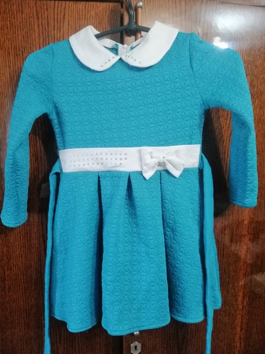 Сукні, плаття, свертики на дівчинку 122-128