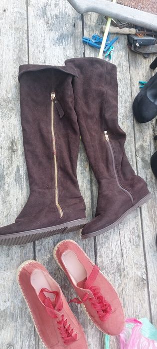 Туфлі каблуки чобітки еспадріли