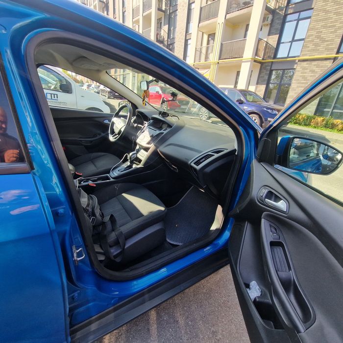 Автомат. 2,0 бензин.