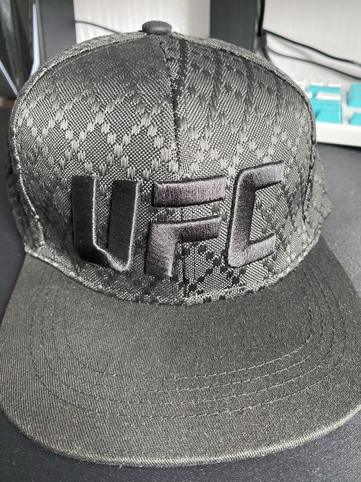 Кепка UFC з прямим козирьком Снепбек