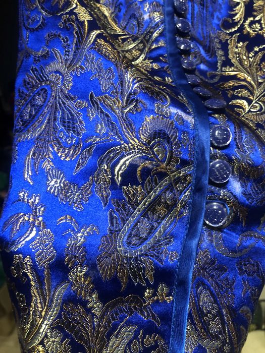 Сукня в китайському стилі.