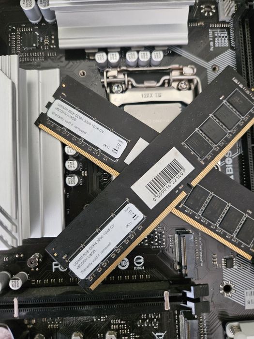 Оперативна пам'ять ddr4 16 gb 3200 мгц