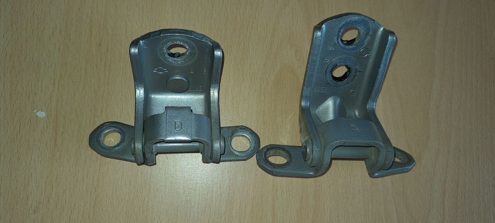 Петли двери nissan note