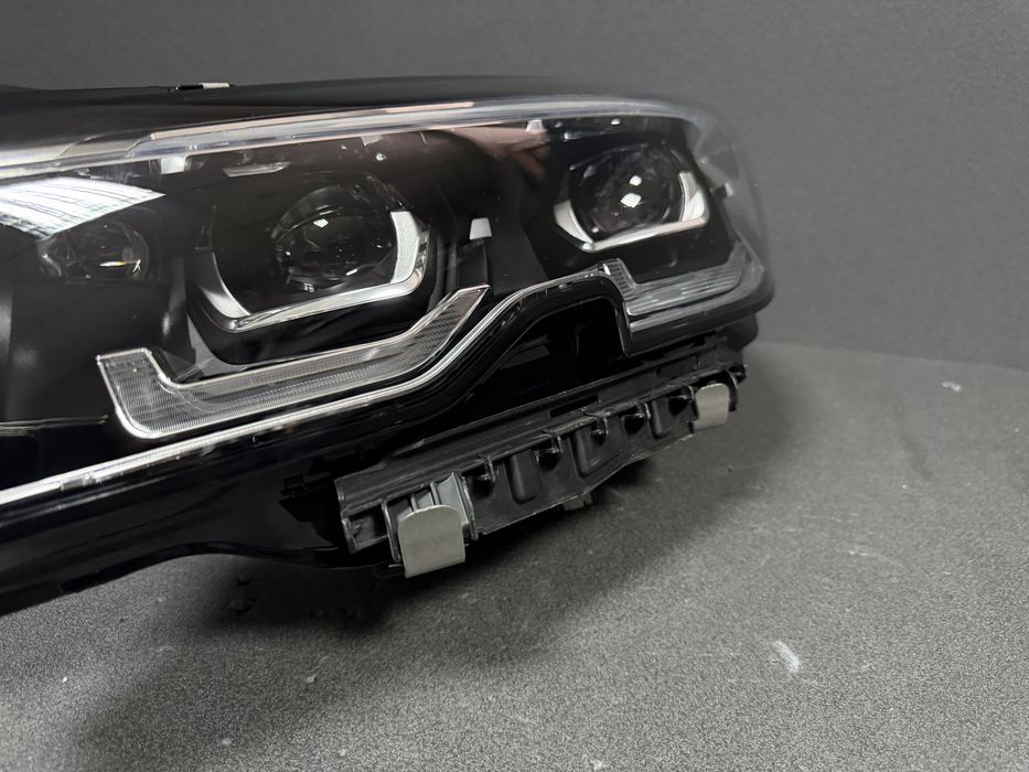 Комплект фар BMW 3 Series G20 / G21 Adaptive LED
