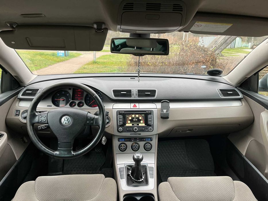 Volkswagen Passat 2.0 TDI Bi-xenon Hak