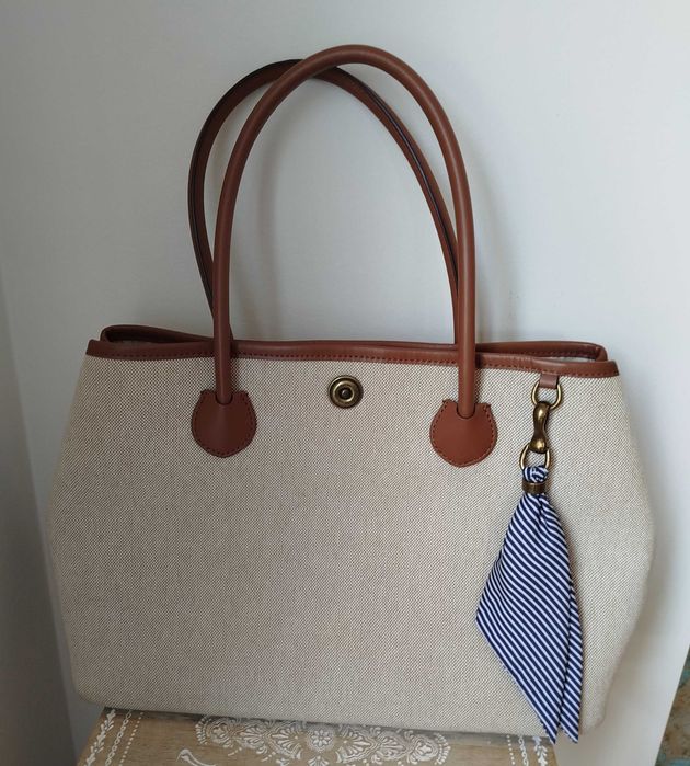 Mala da prestigiada marca "Ralph Lauren"