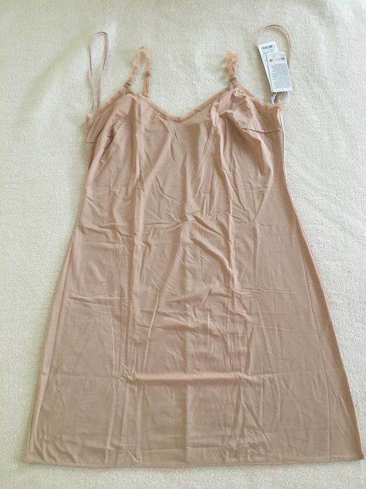 Nowa halka Triumph Body Make-Up Dress