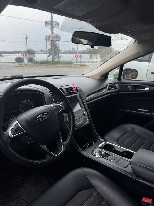 Форд Фюжен 2018 року