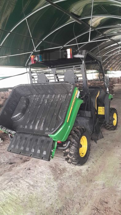 Gator John Deere  XUV 550 Como novo