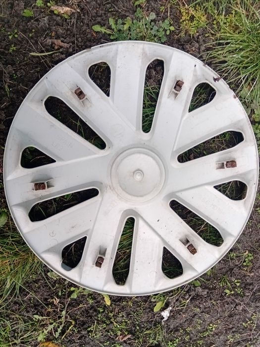 Продам ковпаки р 15