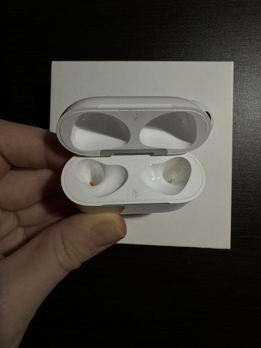 Продам AirPods 3