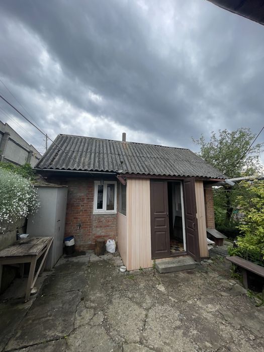 Затишний доглянутий будинок в місті Ромни