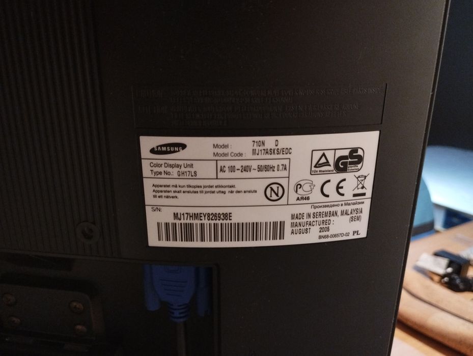 Monitor Samsung 710N