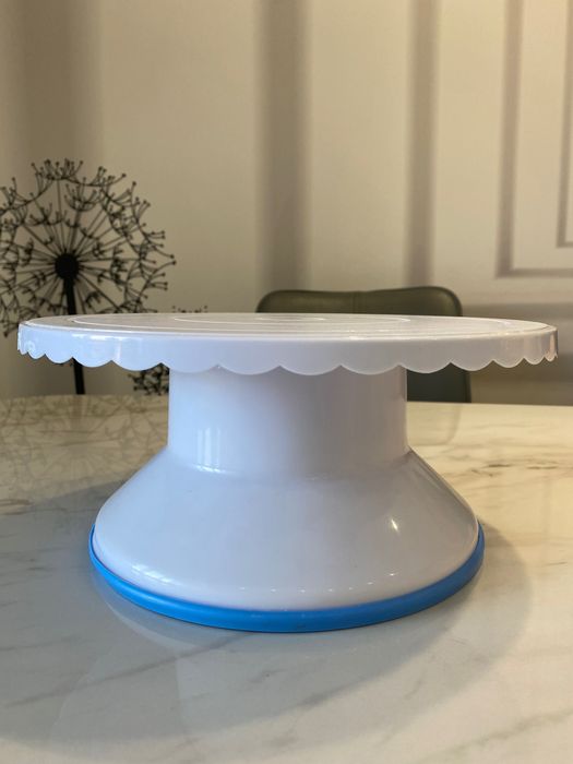 Поворотный Столик для кондитерів