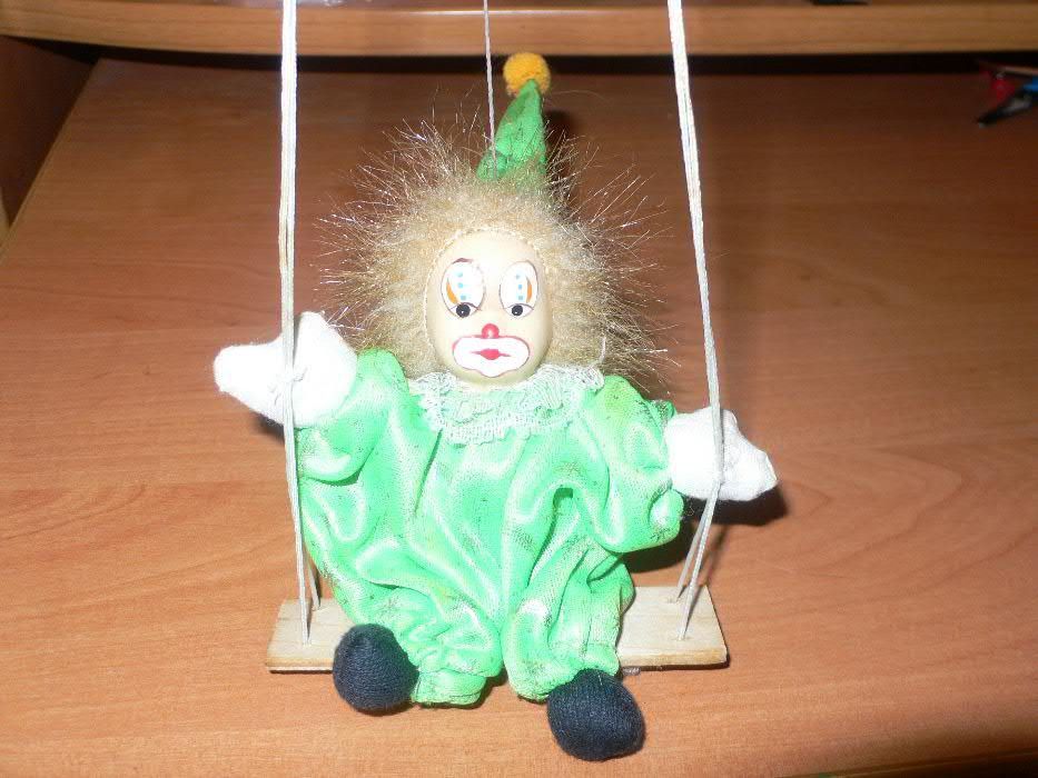 Игрушка декоративная марионетка Клоун