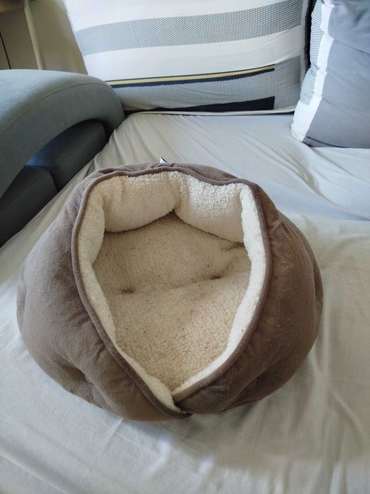 Vendo cama quentinha para cão ou gato bebe ou de peq. Porte