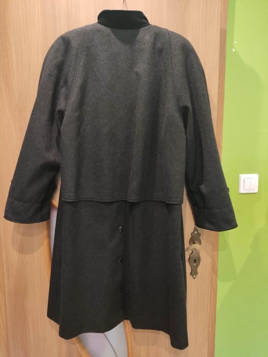 Płaszcz klasyczny nowy wełna z Tyrolu