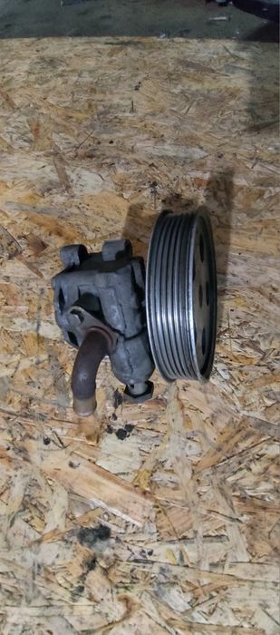 Гідропідсилювач гідрач насос ауді Audi A4 b6 1.6