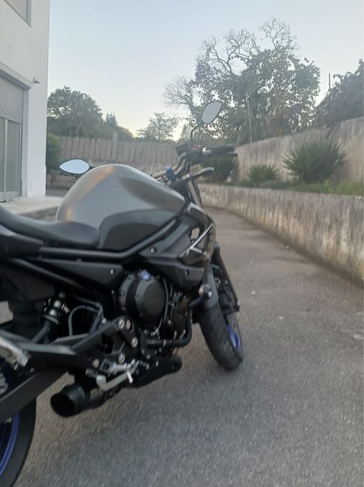 Moto Yamaha XJ6 600cc 2013