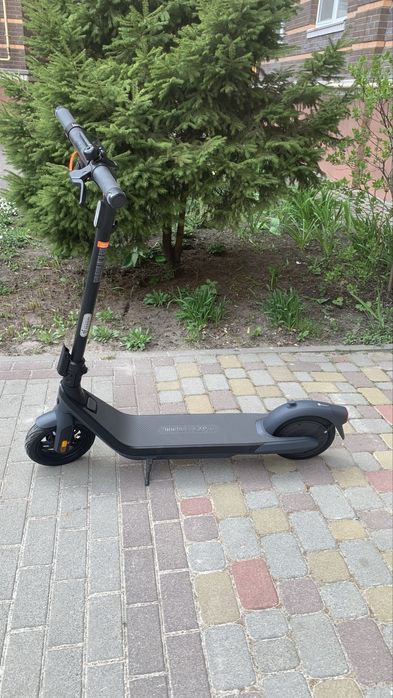 Електросамокат Ninebot  E2 PRO