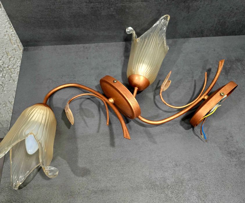 Dwa kinkiety metaloplastyka