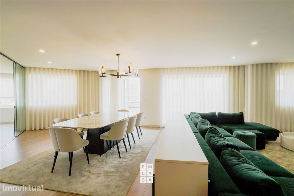Apartamento T4 de Luxo para Arrendamento | Centro de Oliveira de Azemé
