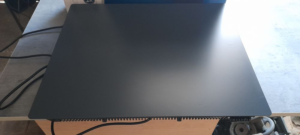 Grzejnik elektyczny panelowy konwektorowy 1000W LED Blyss NE10FT nowy