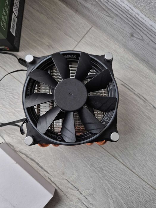 кулер для процесора Gamemax GAMMA300 Rainbow A-RGB. Висота 85мм.