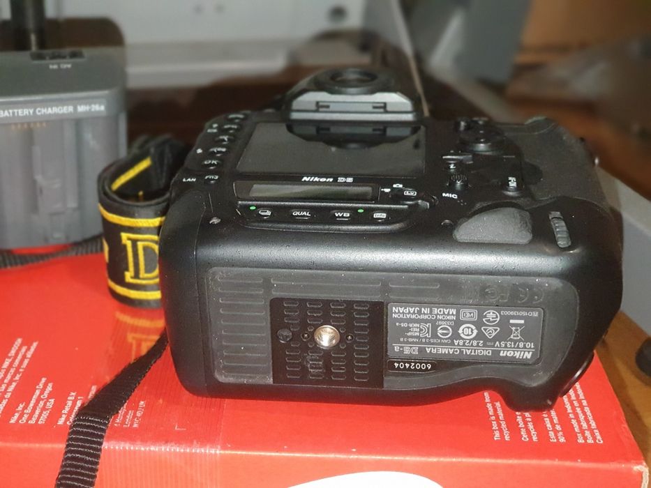 Nikon D5 przebieg 28 tys