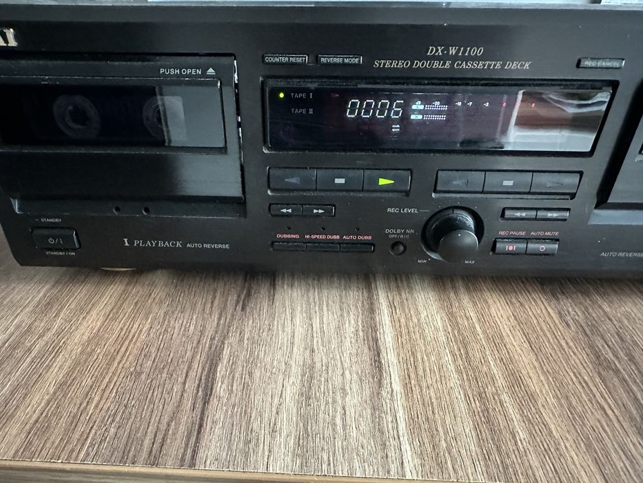 Magnetofon dwukasetowy Akai DX-W 1100.  Proszę przeczytać opis