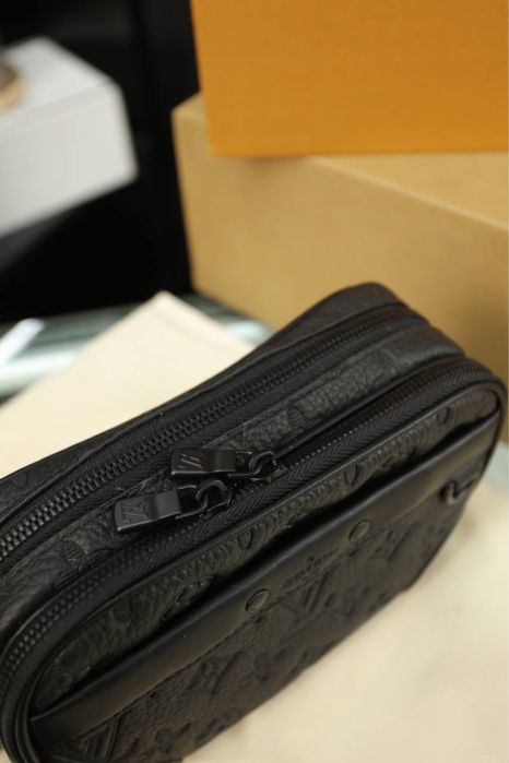 Сумка LOUIS VUITTON noe alpha кожаная мужская женская унисекс monogram