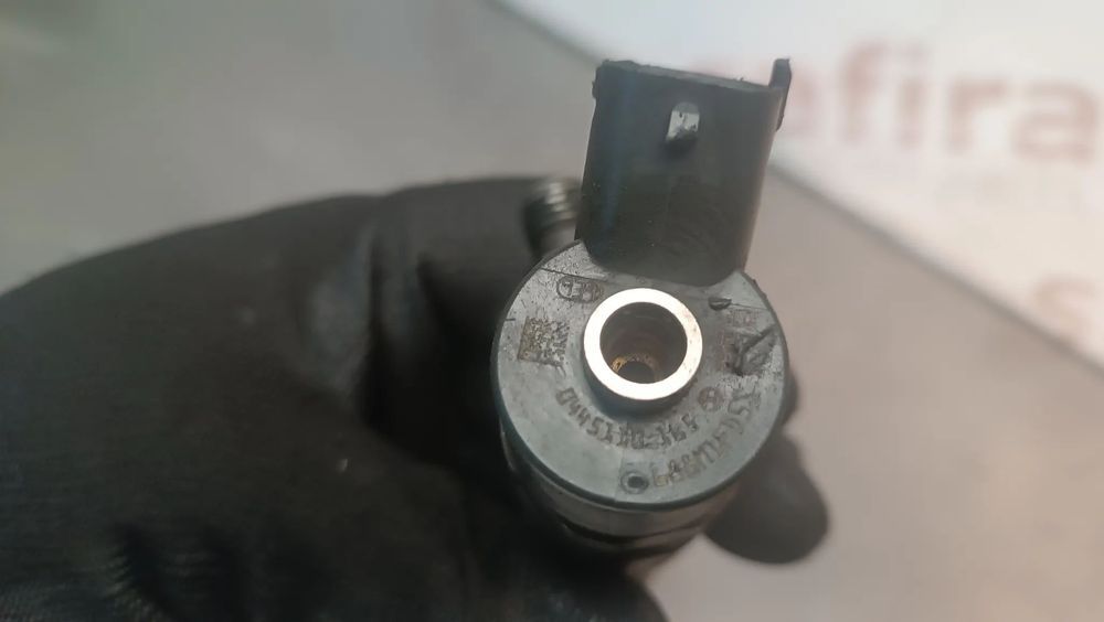 INJECTOR / INJETOR OPEL VECTRA C / ZAFIRA B 1.9CDTI 120CV 0445110165
