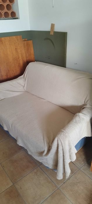 Sofá Cama em Bom Estado