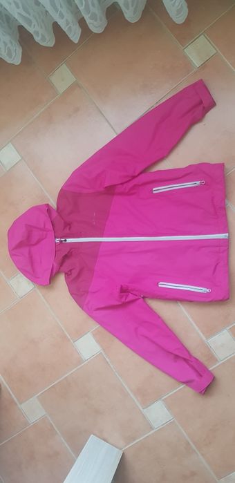 Куртка вітровка для дівчинки 134