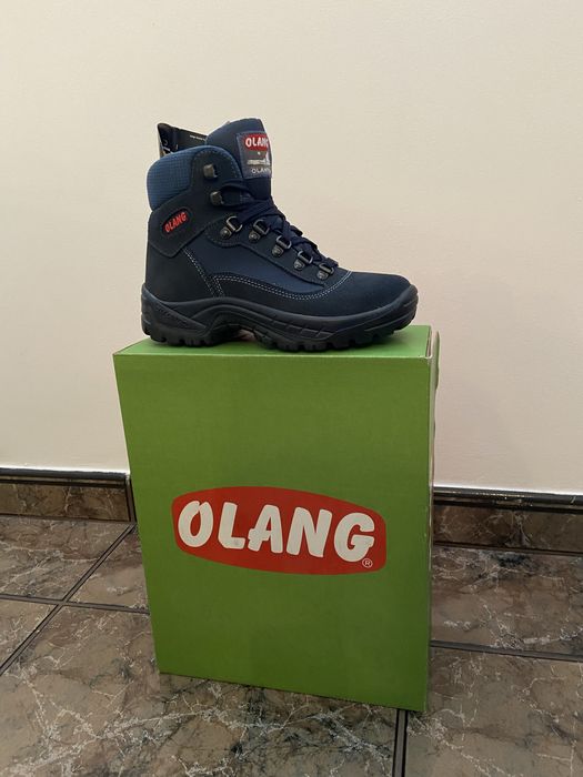 Nowe buty trekkingowe unisex wloskiej firmy Olang .