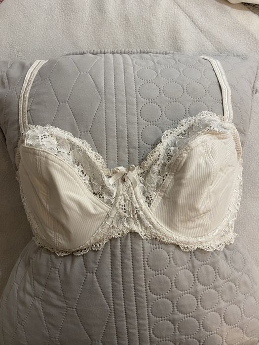 Biustonosz koronka  elast.75C