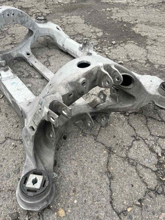 Задній підрамник Балка Tesla Model S 2012-2020р. 100982600a