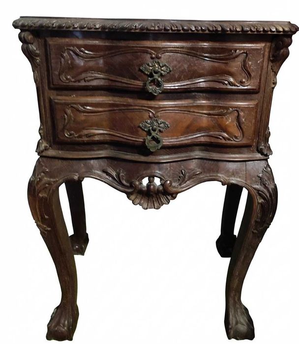 Quarto de madeira maciça completo