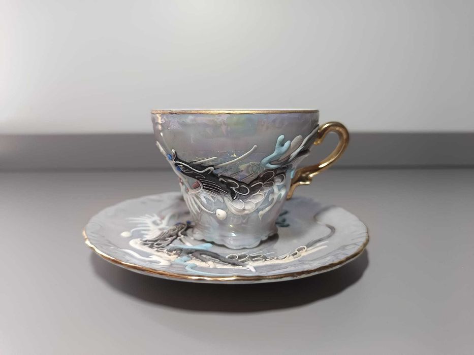 Chávenas Japonesas em Madre Pérola – Dragão em Relevo